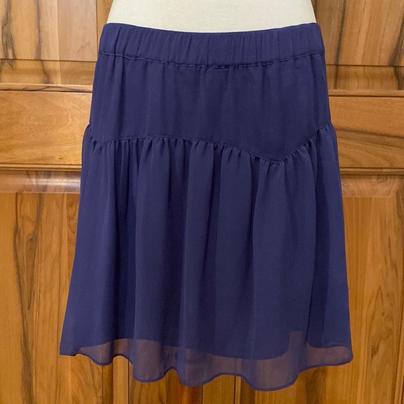 BCBGeneration - Short Purple Chiffon Flowy Mini Skirt with Pockets! EUC - M - Picture 1 of 8